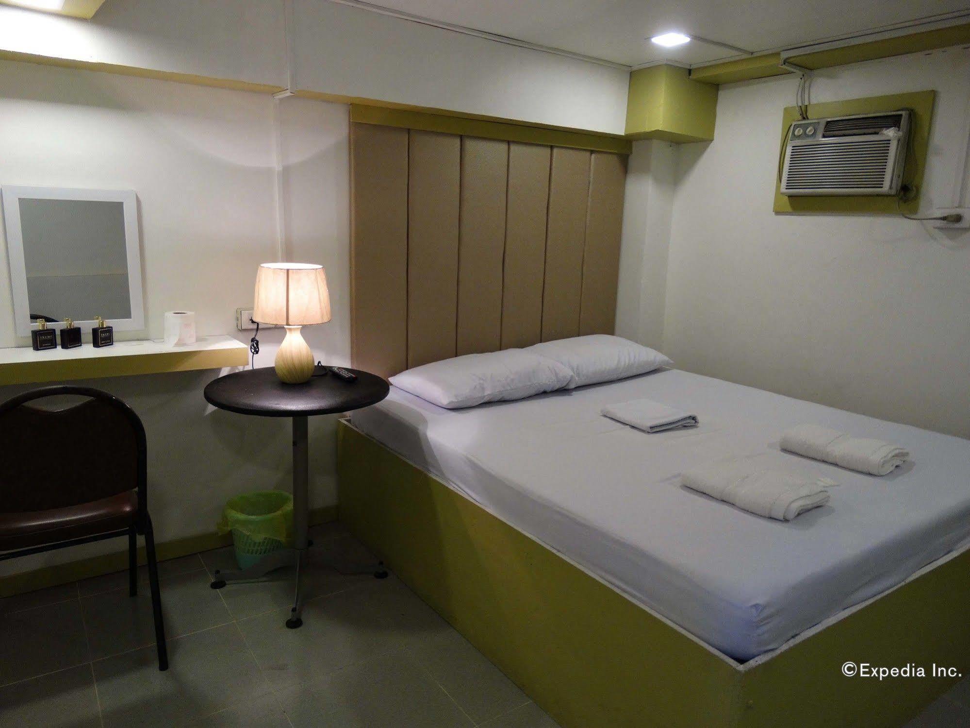Gaius Inn Manila Eksteriør bilde