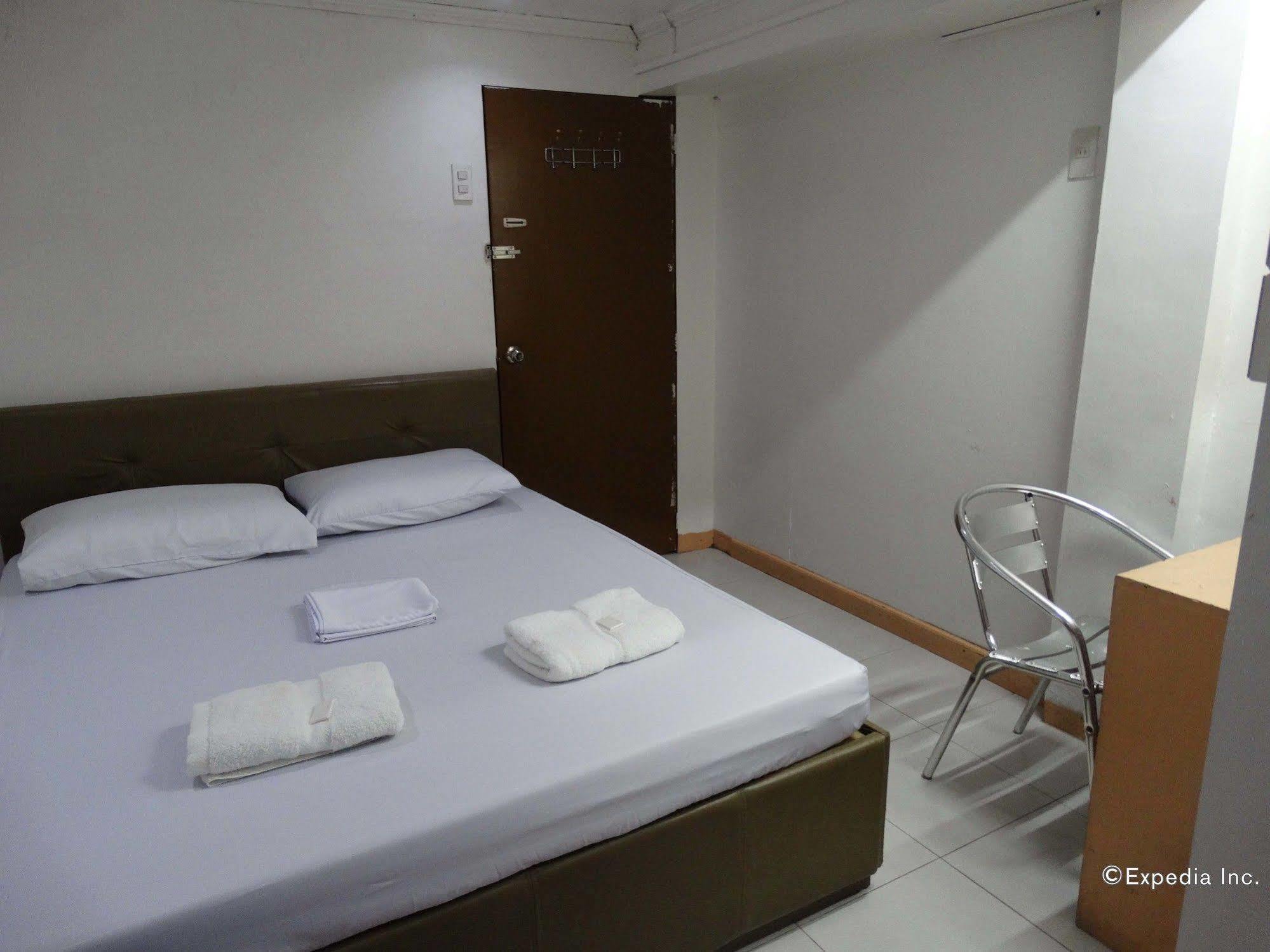 Gaius Inn Manila Eksteriør bilde